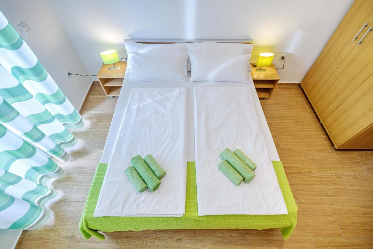 Comfort Apartments In Peaceful Area Zadar - With Garden Exterior foto
